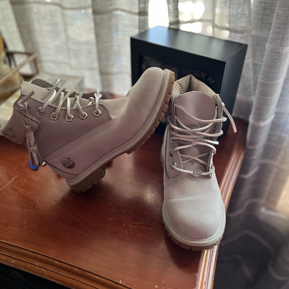 Timberland Women's Light Gray Combat Boots